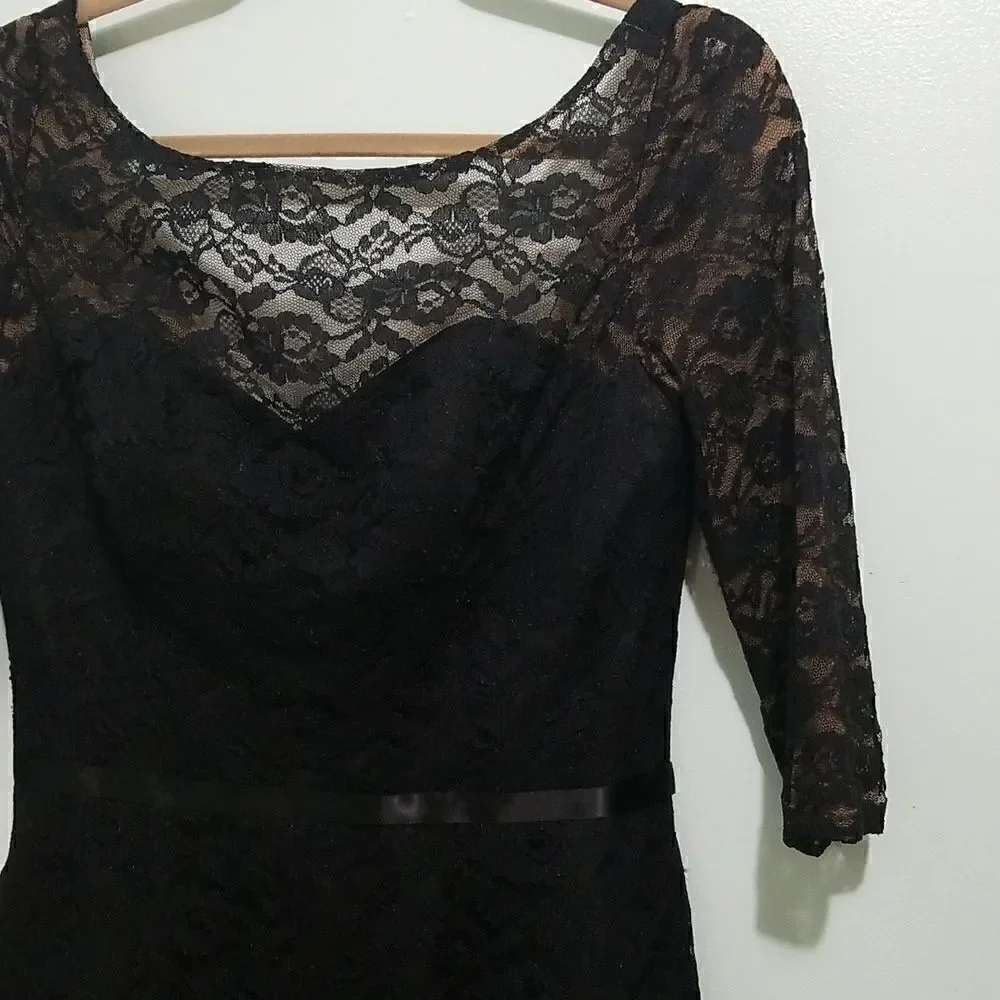 WTOO by Watters & Watters, modest black lace dress, size 8. EUC